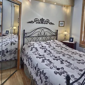 Le Sieur De Joliette Bed & Breakfast Montreal