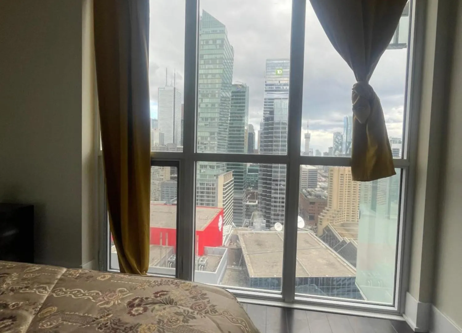 300 Front St West Aparthotel Toronto